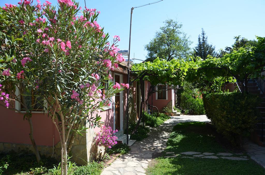 Lindos Pension Дальян Экстерьер фото